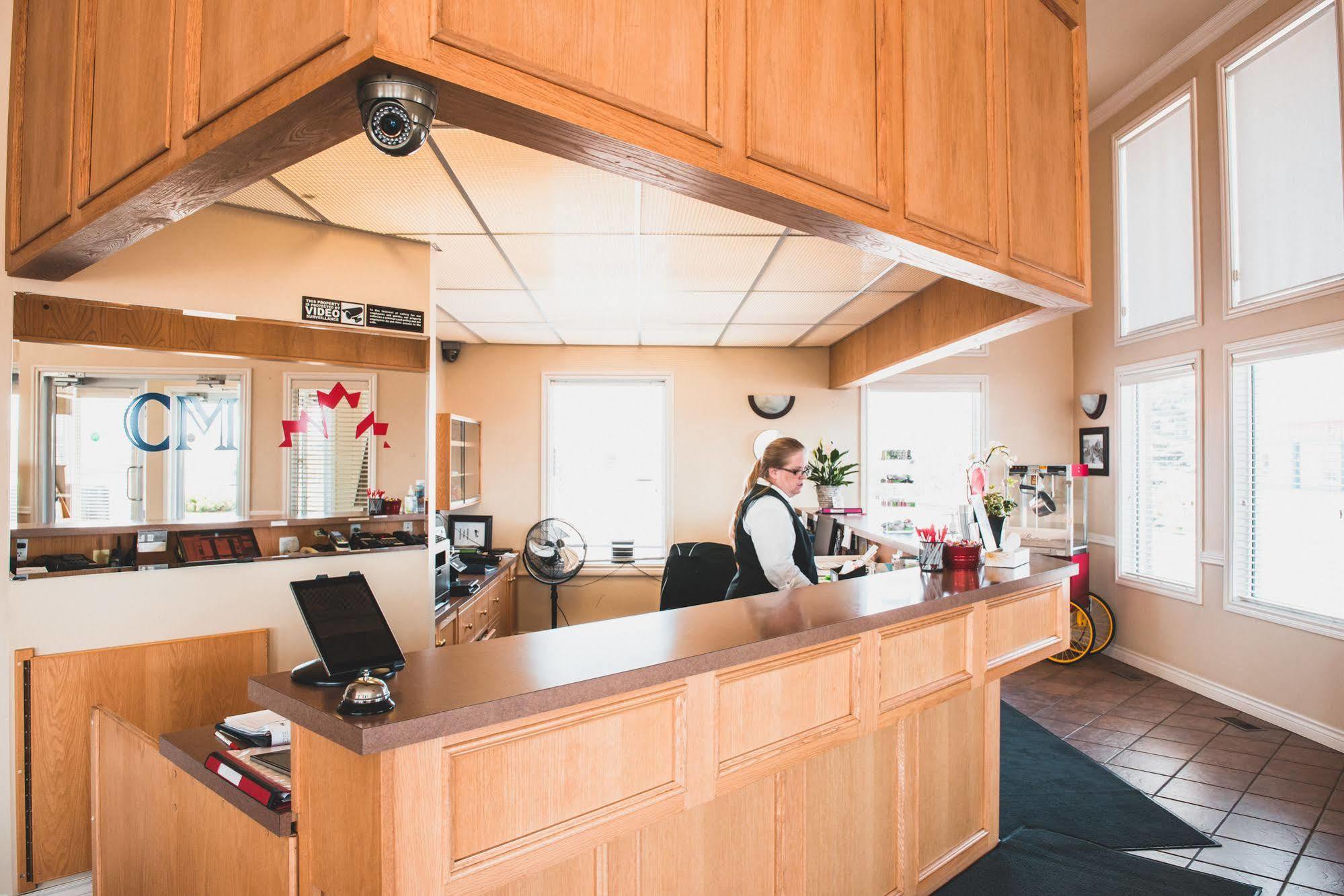 Canadian Motel ノース・バトルフォード エクステリア 写真