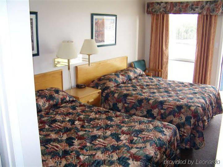 Canadian Motel ノース・バトルフォード エクステリア 写真