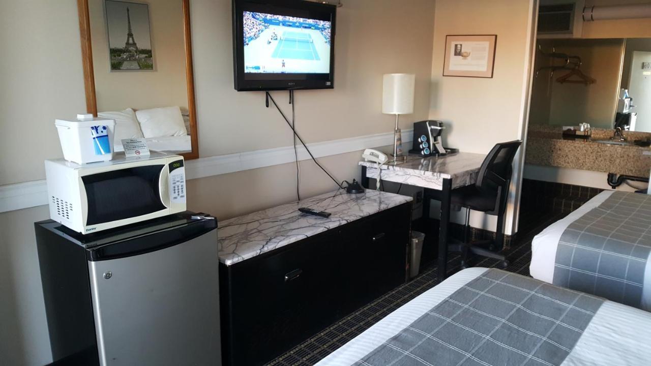 Canadian Motel ノース・バトルフォード エクステリア 写真